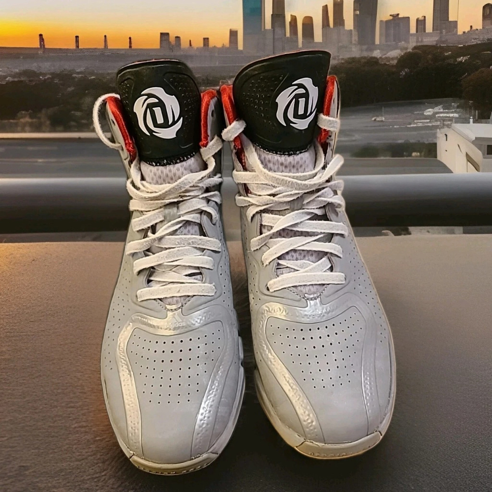 Adidas D Rose 4 US Mens Size 11 G67398 Aluminum Gray / Running White / Black